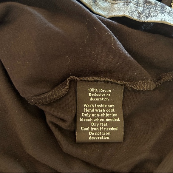 🪽HP🪽 Rock & Republic Top with Wings & Crown - Picture 13 of 13